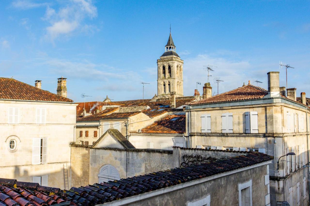Le Ferry # Hyper-Centre # Terrasse Cognac Exterior foto